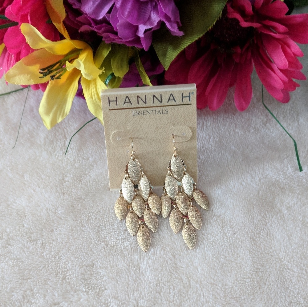 ♦️ B2G1FREE♦️ Shimmering gold Earrings